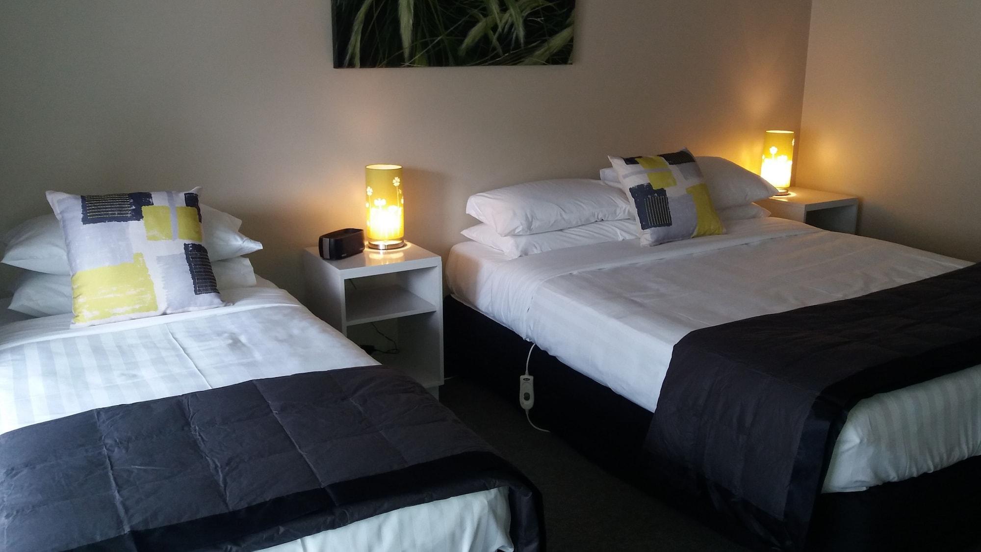 Settlers Motor Lodge Лоуър Хът Екстериор снимка