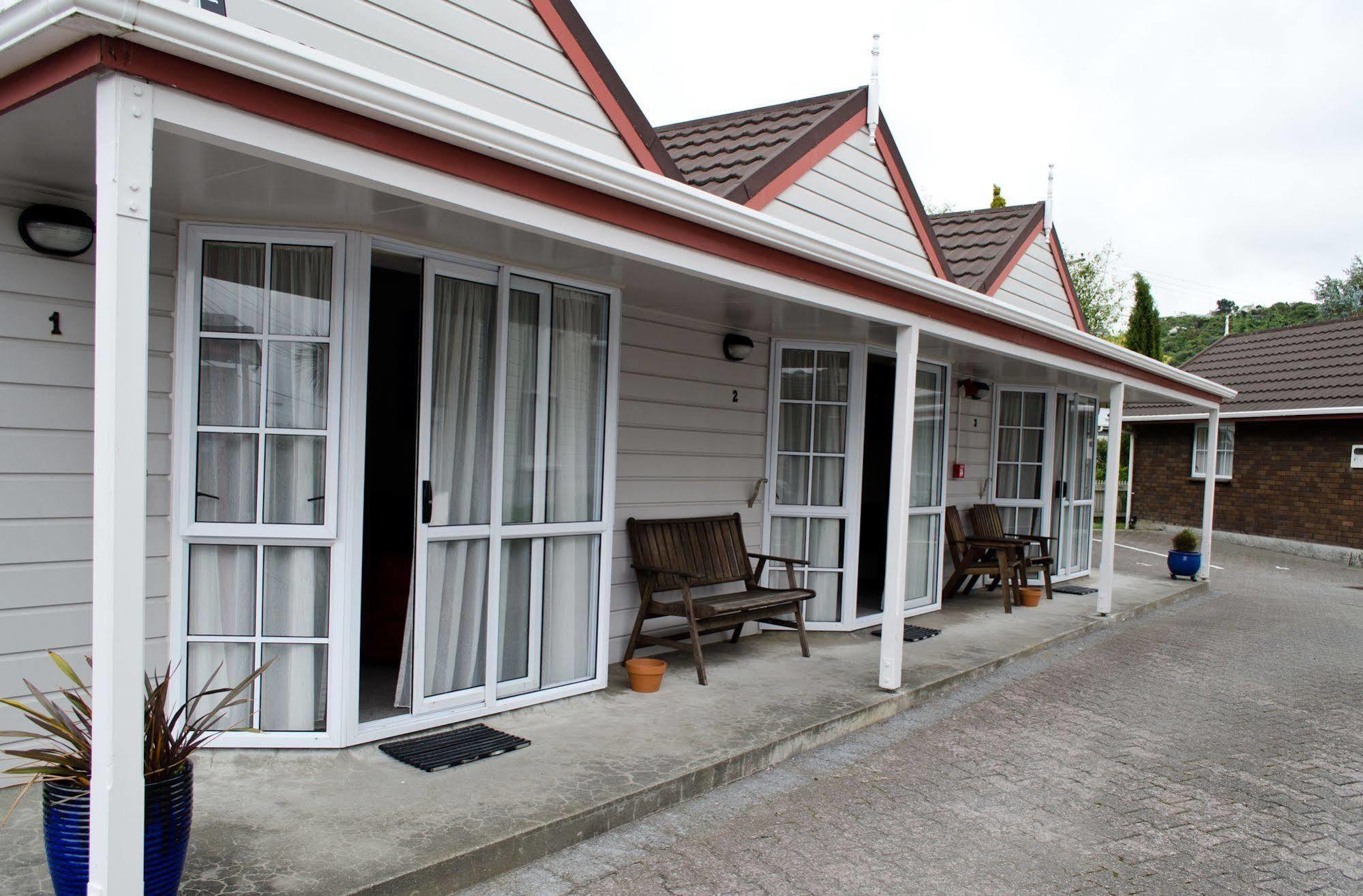 Settlers Motor Lodge Лоуър Хът Екстериор снимка
