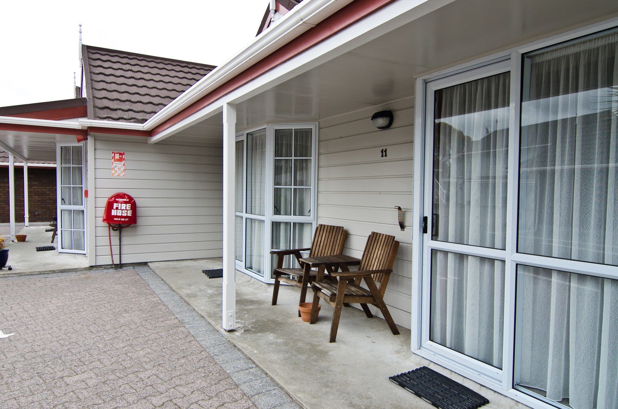 Settlers Motor Lodge Лоуър Хът Екстериор снимка